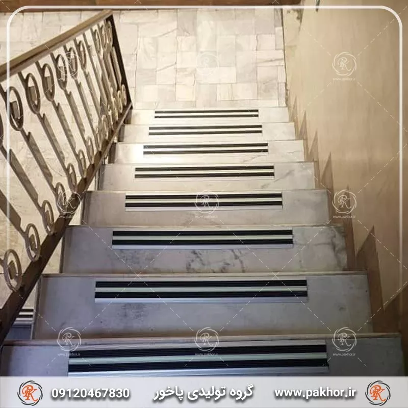 ترمز پله های شب تاب: ایمنی در تاریکی